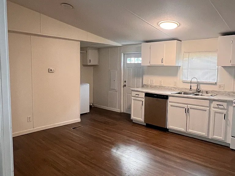 508 Goldsmith Rd — Photo 2