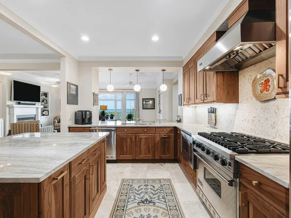 408 Kelly Plantation Dr Unit 409, Destin, FL 32541