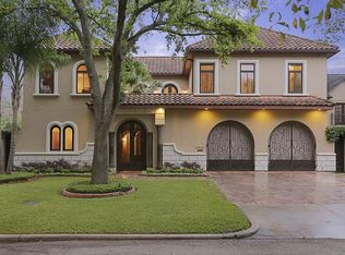 4925 Holly St, Bellaire, TX 77401