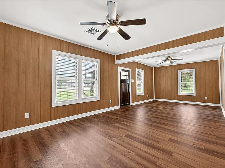 8111 Main St — Photo 11