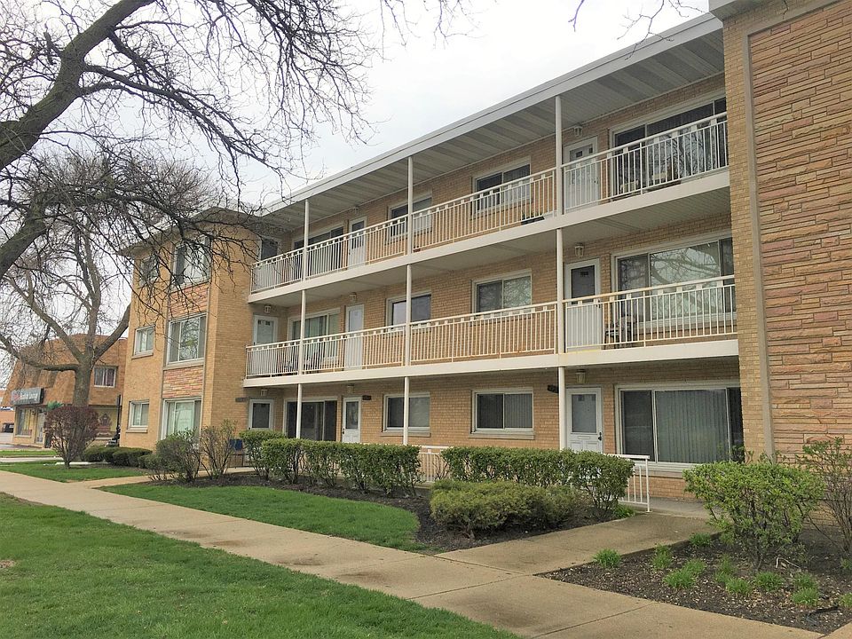 1st image of 4957 N Harlem Ave #2