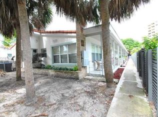 925 Bay Dr, Miami Beach, FL 33141