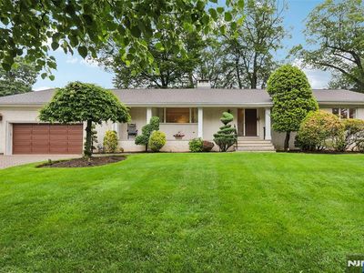 694 Iroquois St, Oradell, NJ, 07649