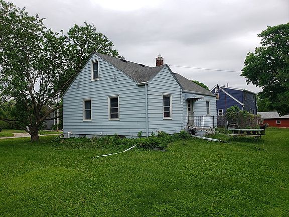 4th image of this home