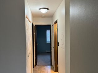 175 Pickwick Dr APT C, Schaumburg, IL 60193