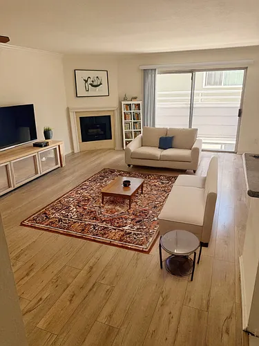 5224 Kester Ave #9 Photo 1 5224 Kester Ave #9 Photo 1