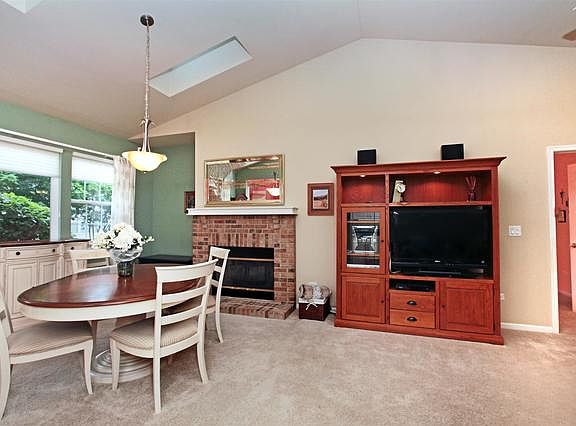 5th image of 130 Enfield Ln