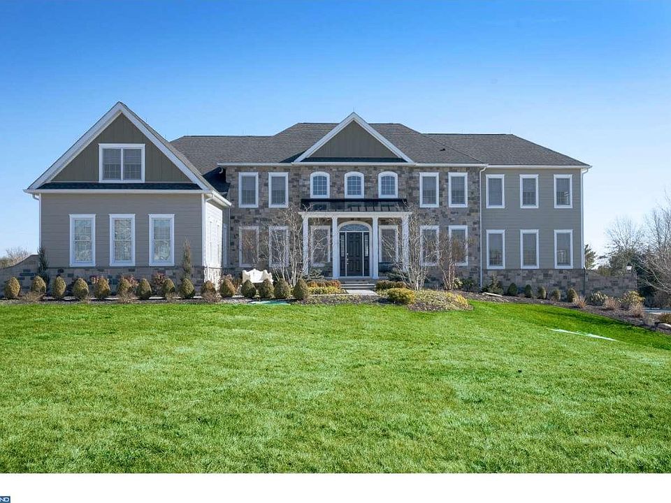 1st image of 148 Jane Chapman Dr W