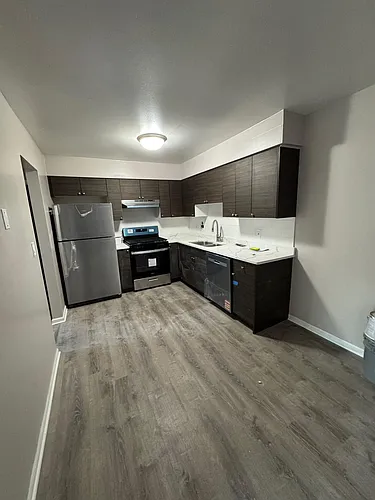 430-40 Stevens Dr Photo 1