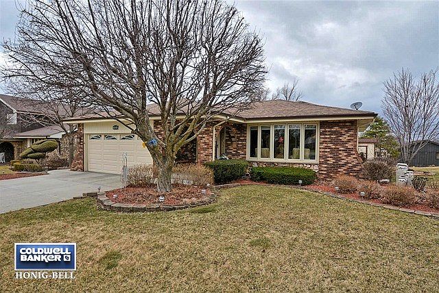 1st image of 8436 Camelia Ln