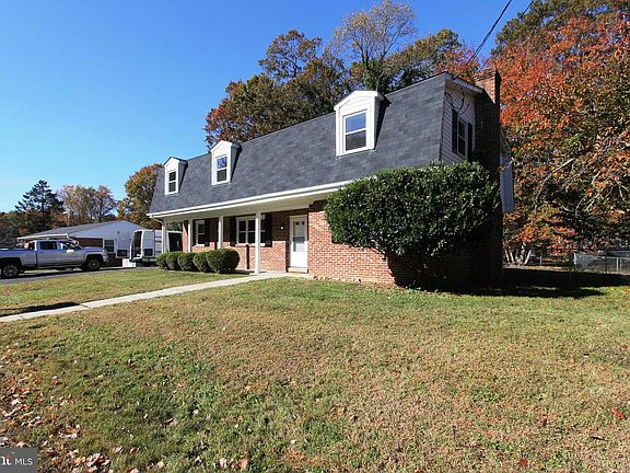 3rd image of 403 Bland Dr