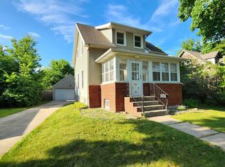 642 11th St NE, Mason City, IA 50401