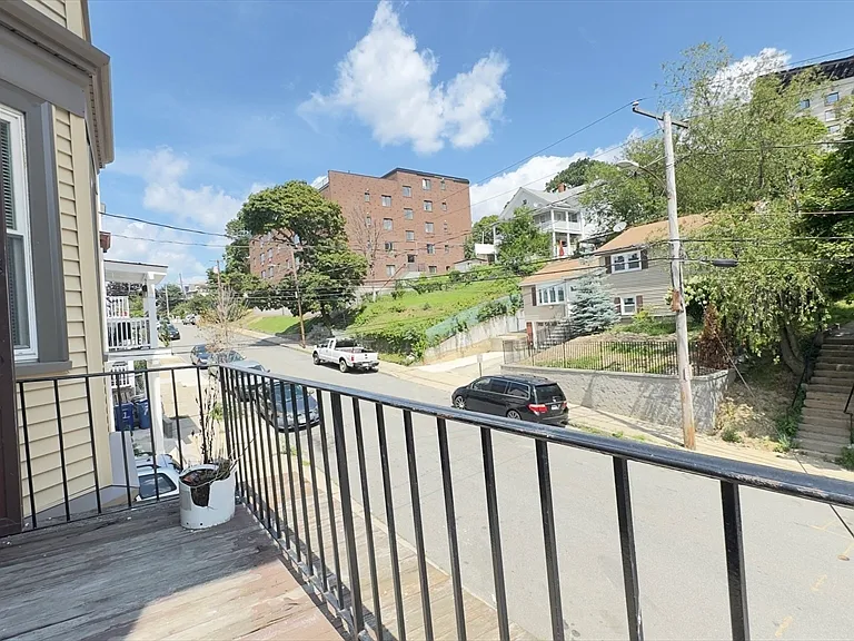 66 Franklin Ave #2 — Photo 17