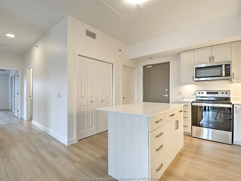 207 Brock St #319 — Photo 36