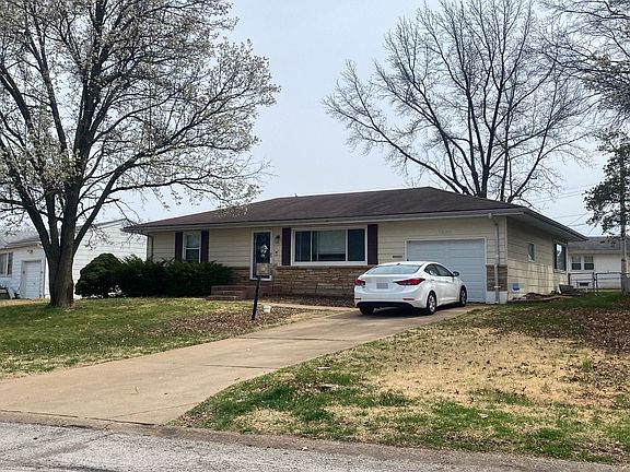 2nd image of 7624 General Sheridan Ln