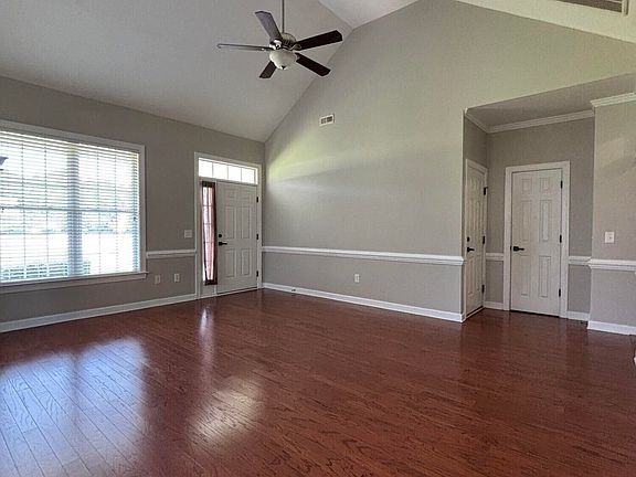 3rd image of 2951 Anderson Creek Dr