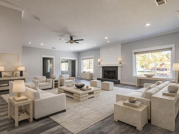 4th image of 207 Hickory Hill Dr