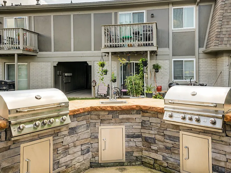 The Elliott at College Park Apartment Homes — Photo 16