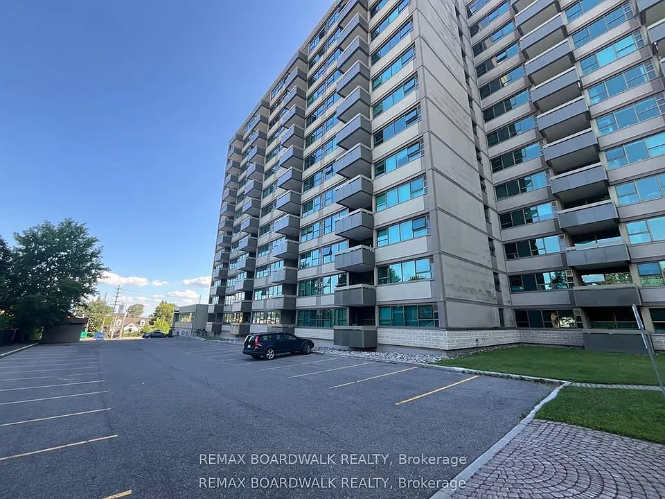 555 Brittany Dr #407