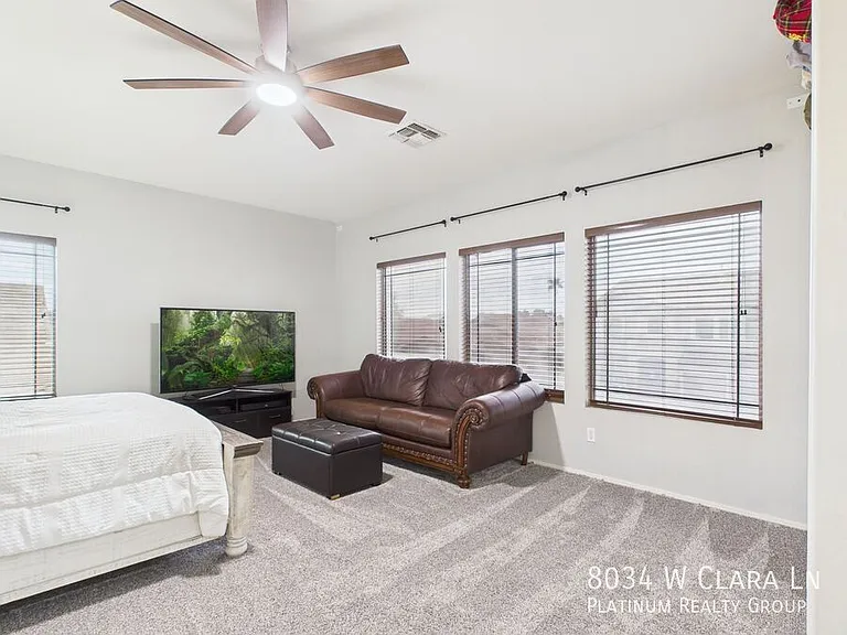 8034 W Clara Ln — Photo 12