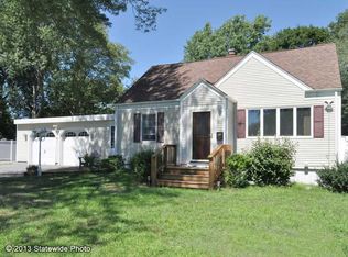 31 Yucatan Dr, Warwick, RI 02889