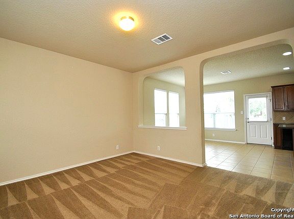 3rd image of 10802 Mustang Oak Dr