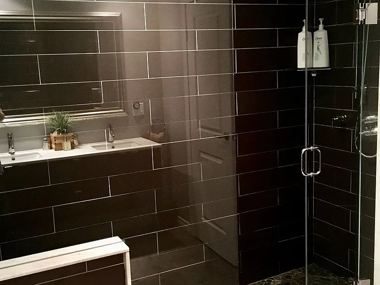 256 Jarvis St #15D — Photo 8