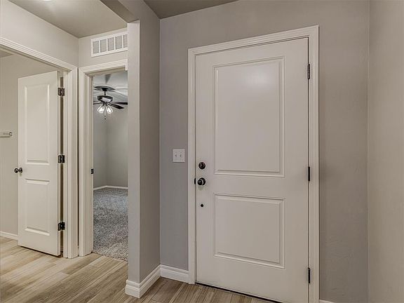 4th image of 371 Park Ln