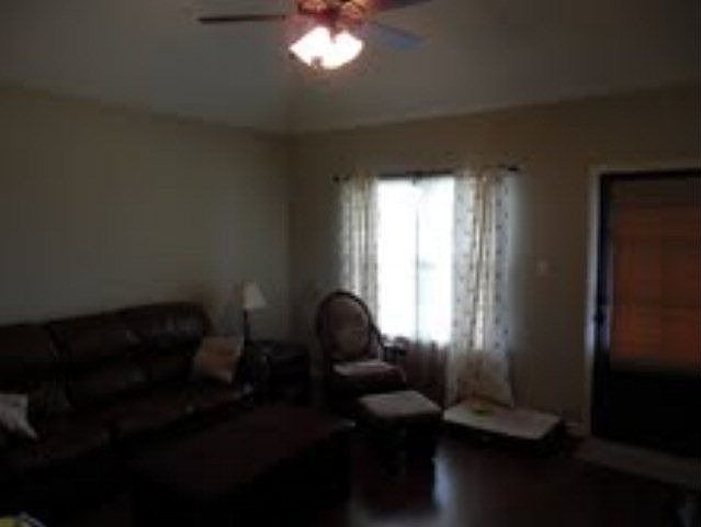 1st image of 392 Galvez Ln