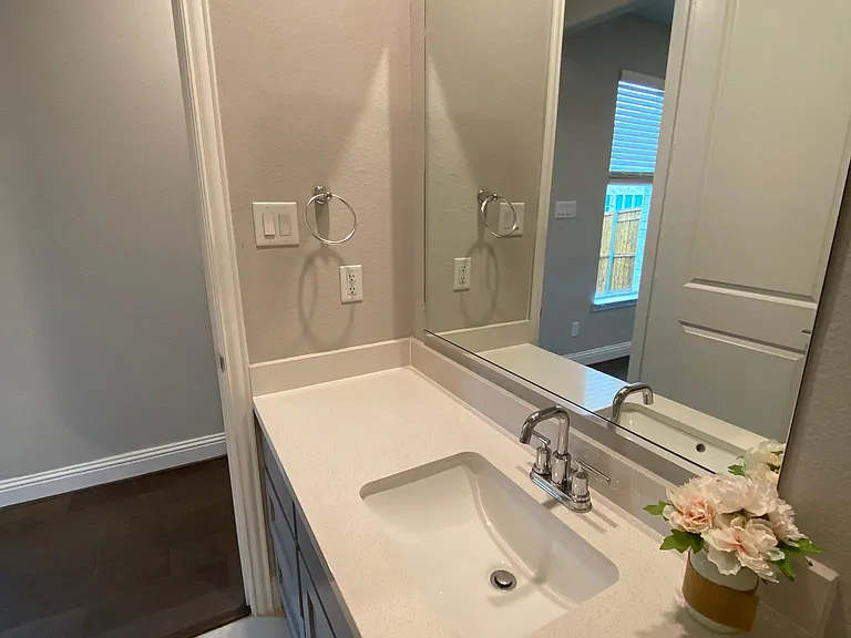 901 Coyote Dr — Photo 22