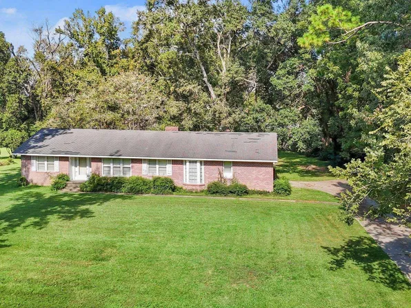 815 Albert Hart Dr, Baton Rouge, LA 70808