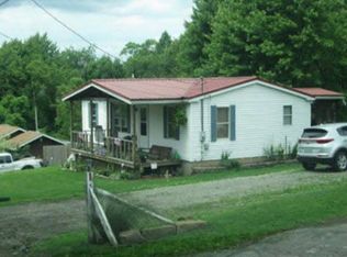 273 Kochka Dr, Apollo, PA 15613