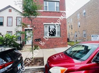 1512 W 17th St #1F, Chicago, IL 60608