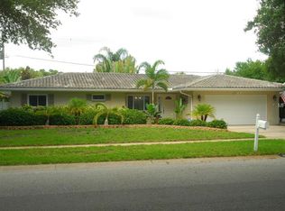 2227 Saint Charles Dr, Clearwater, FL 33764