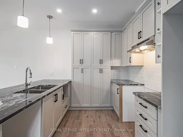 10 Morrall Ct — Photo 6