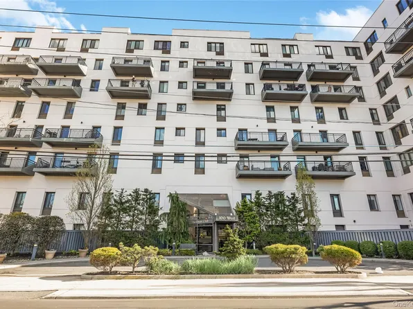 100 W Broadway #2Dd, Long Beach, NY 11561