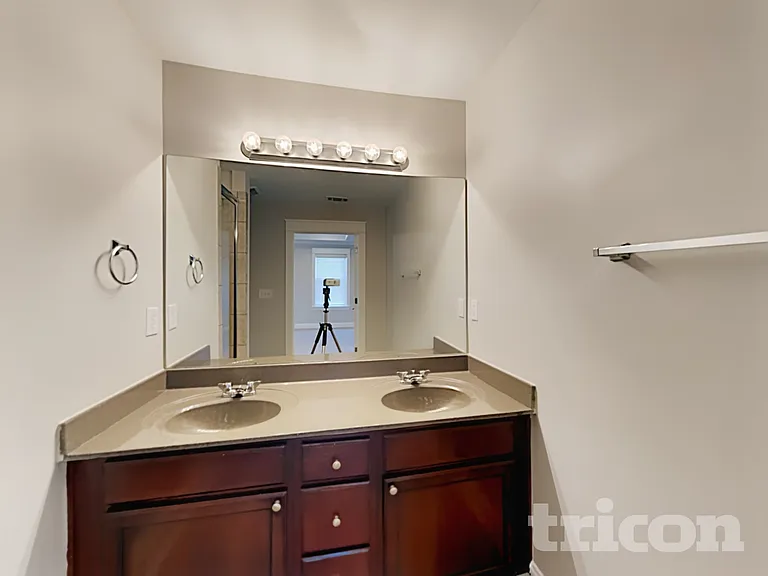 2435 Center Pointe Cir SW — Photo 13
