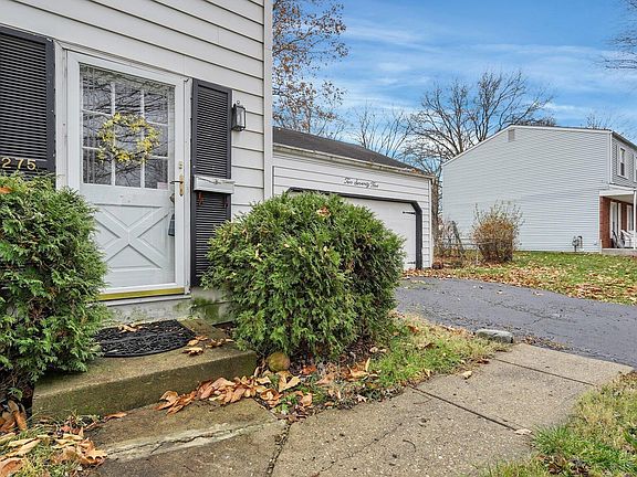 4th image of 275 Oak Hill Dr
