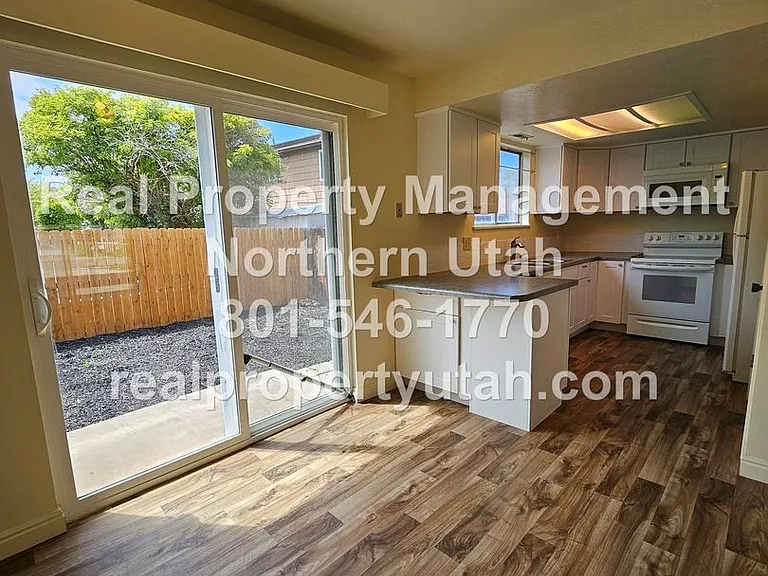 2793 W 5500 S — Photo 8