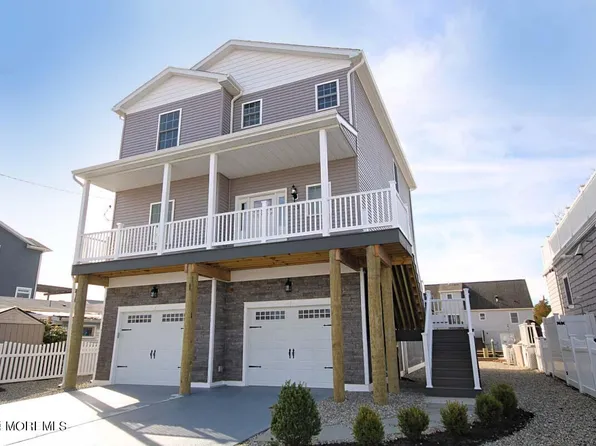 30 Drake Way, Toms River, NJ 08753