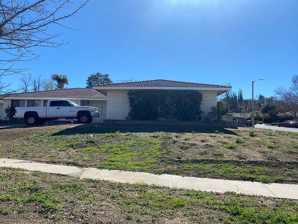 1st image of 730 Silverwood Pl