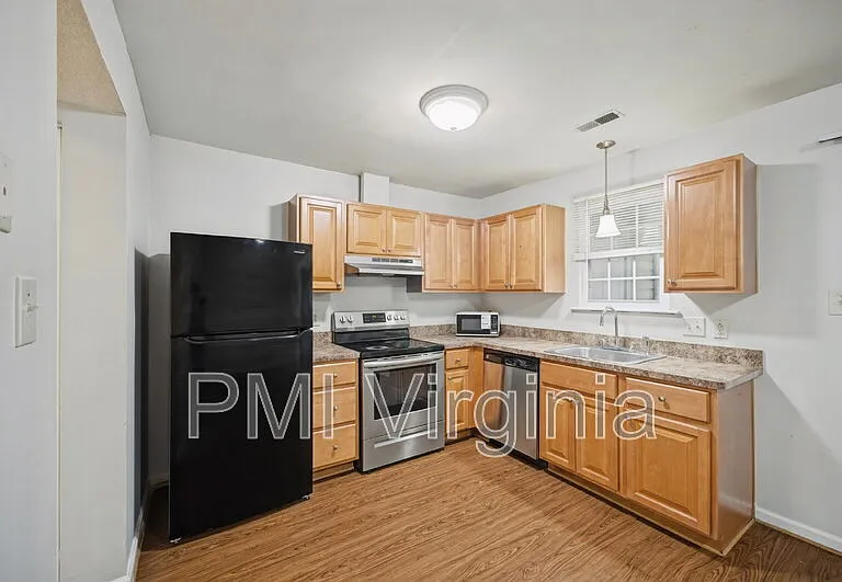 3310 Scarborough Way — Photo 11