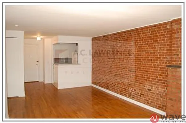 Rented by Wave Real Estate Group | media 5