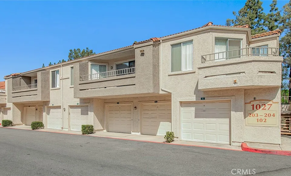 1027 Vista Del Cerro Dr #204