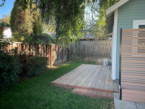 2nd image of 474 Coe Ave #2