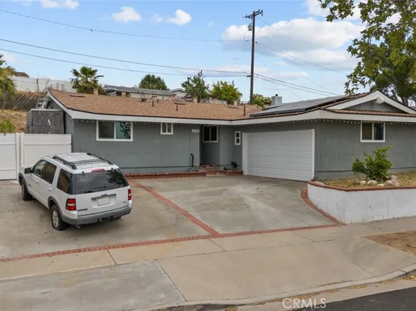 18708 Bainbury St, Santa Clarita, CA 91351