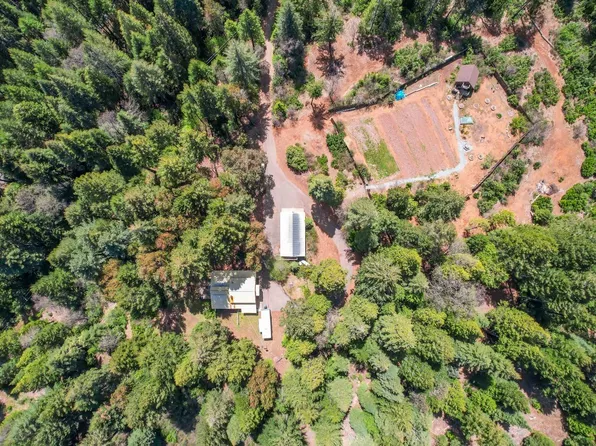 12911 La Porte Rd, Strawberry Valley, CA 95981