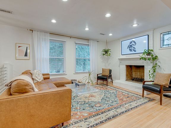 5th image of 1308 Winthorne Dr