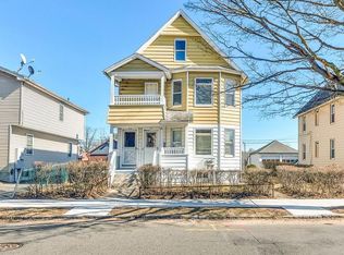 73 Cleveland St, Springfield, MA 01104