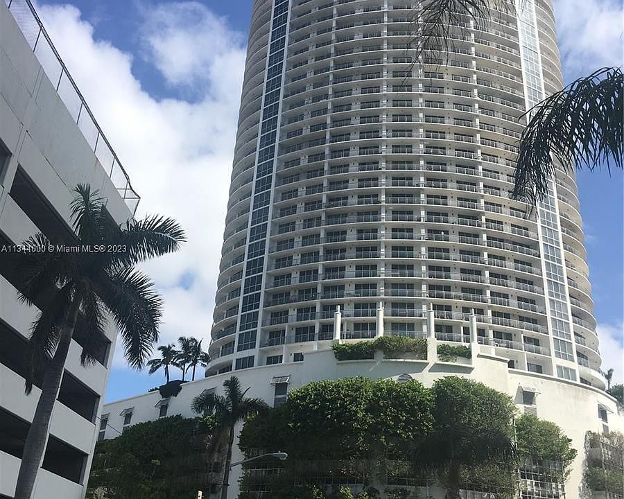 1st image of 1750 N Bayshore Dr APT 2408